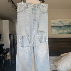 Zara light wash jeans with holes (can fit tall girls)
